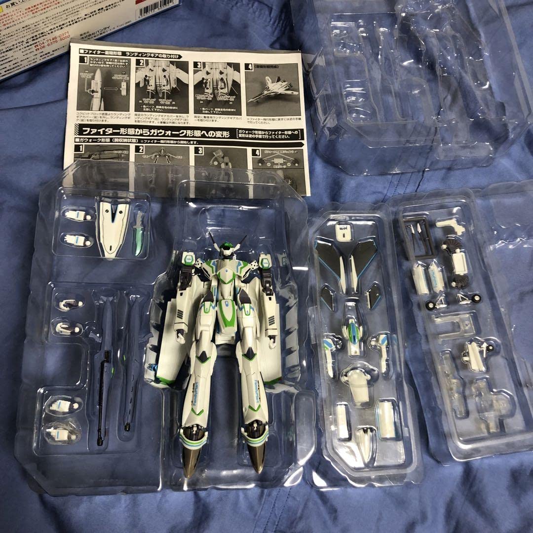 【3連休限定値下】マクロスf VF-25Fm メサイア FamilyMart Amazon.co.jp: マクロスF VF-25 Fm メサイアバルキリー